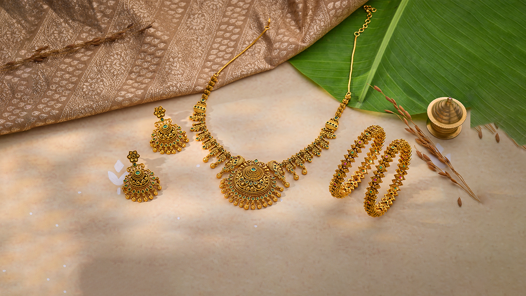 The Aarambh Collection - A fine select of Antique Jewellery for your New Beginnings