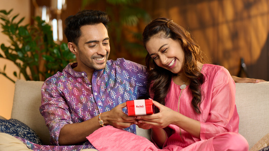 Rakhi Gifts for Sisters! 