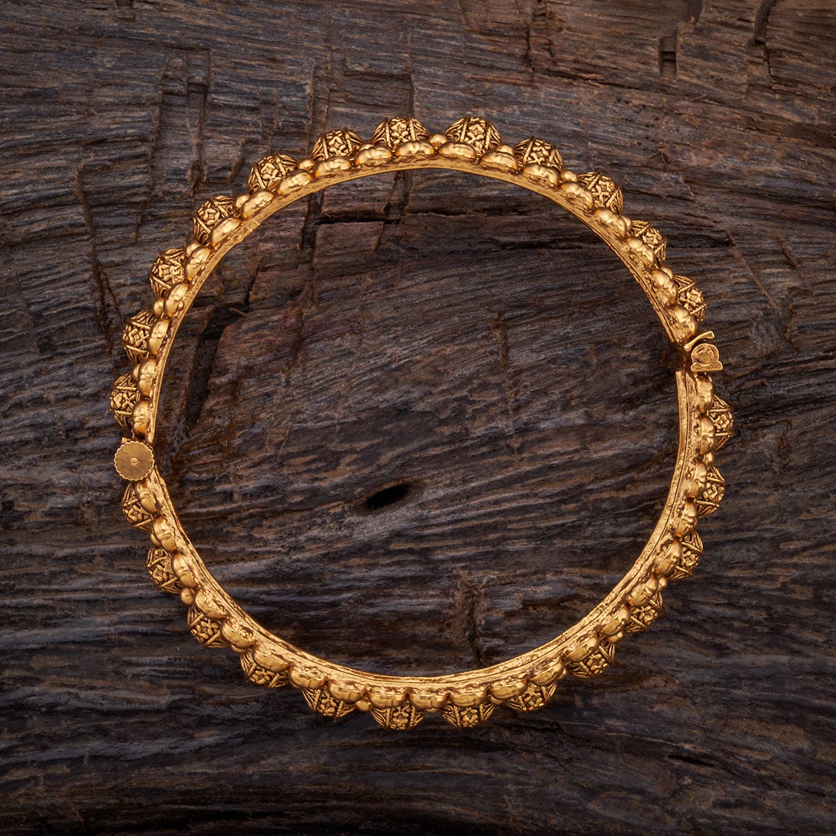 Antique Bangle 150355