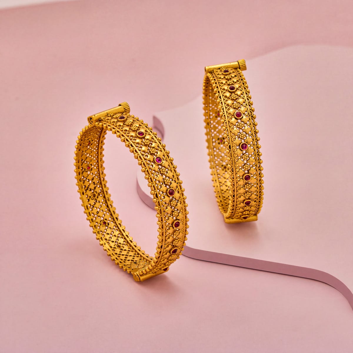 Antique Bangle Antique Bangle 202524