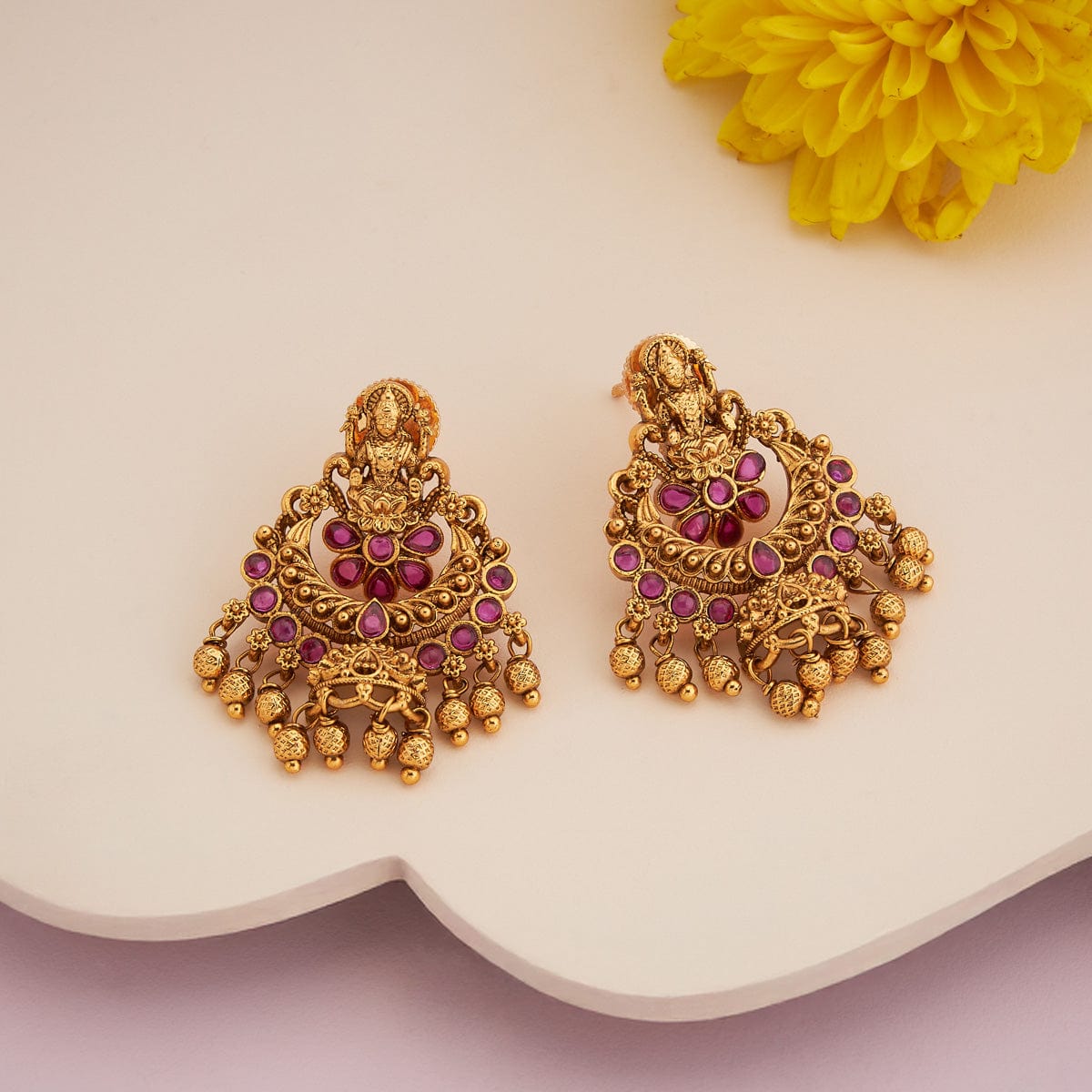 Antique Earring Antique Earring 176245