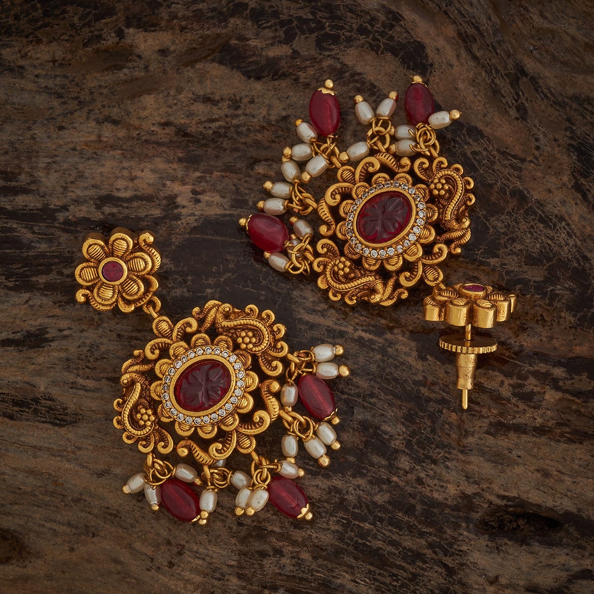 Antique Earring Antique Earring 182570