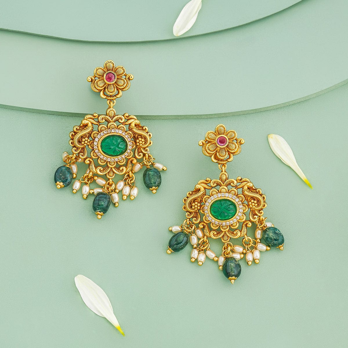 Antique Earring Antique Earring 182570