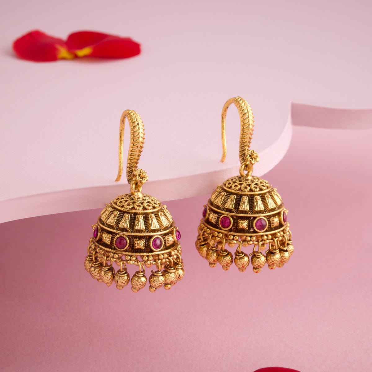 Antique Earring Antique Earring 183289