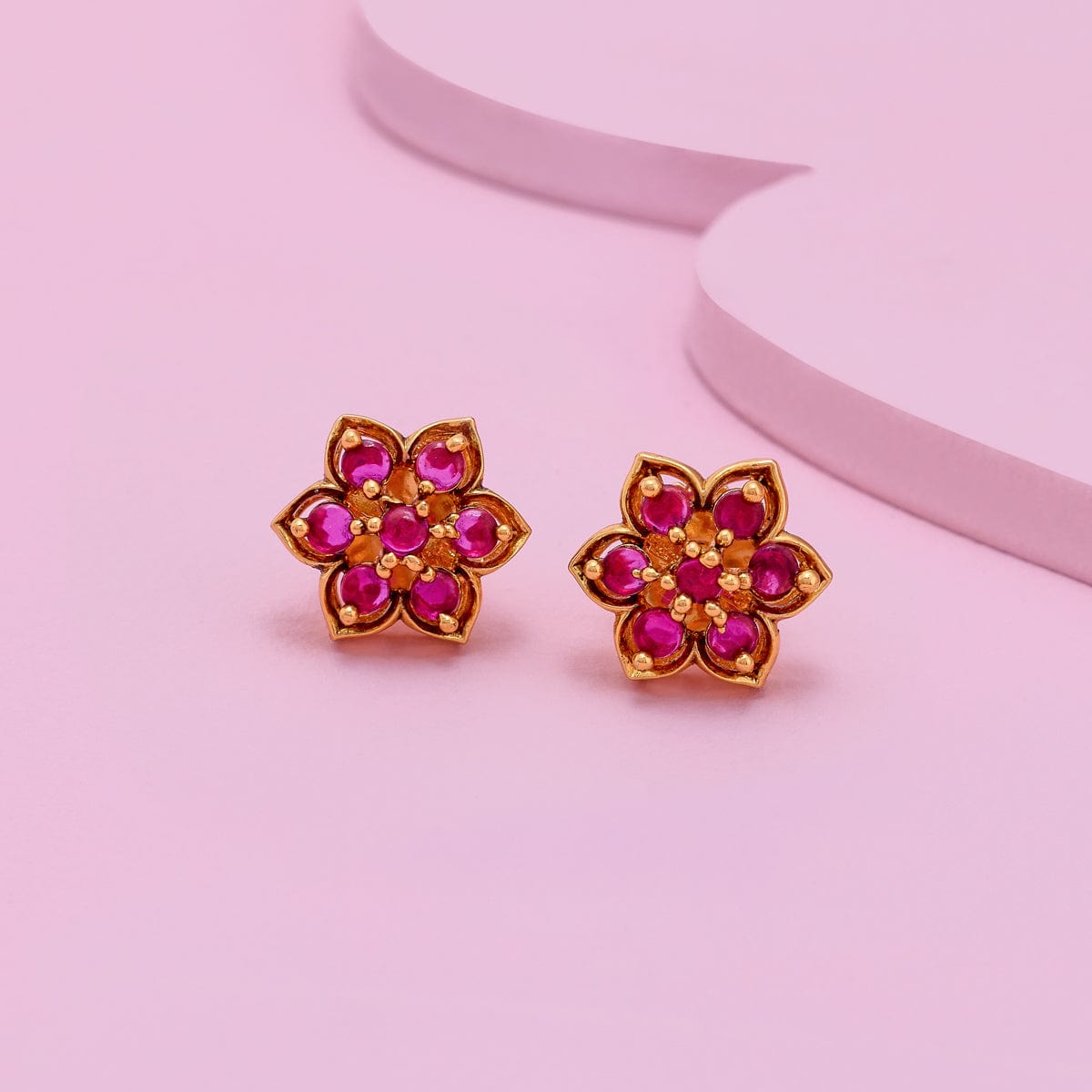 Antique Earring Antique Earring 184553