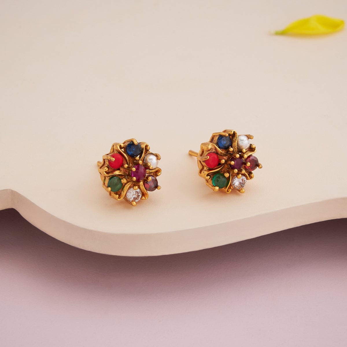 Antique Earring Antique Earring 184554