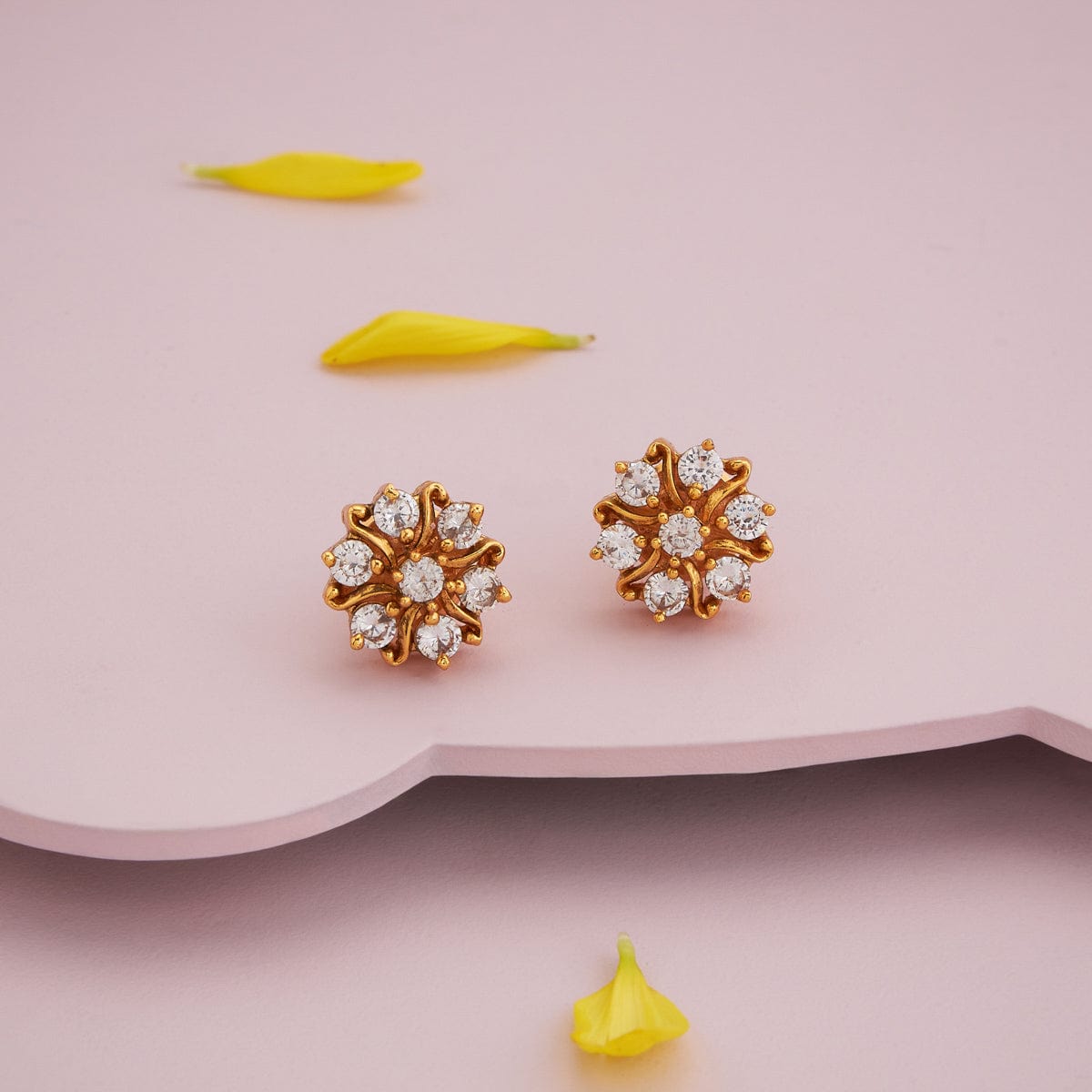 Antique Earring Antique Earring 184554