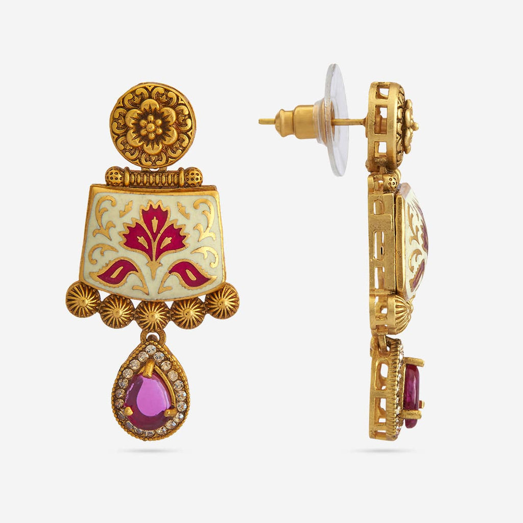 Antique Earring Antique Earring 185356