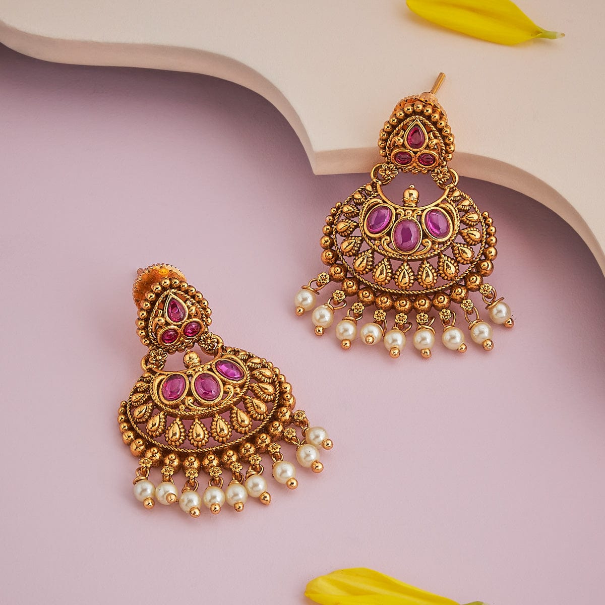 Antique Earring Antique Earring 185445