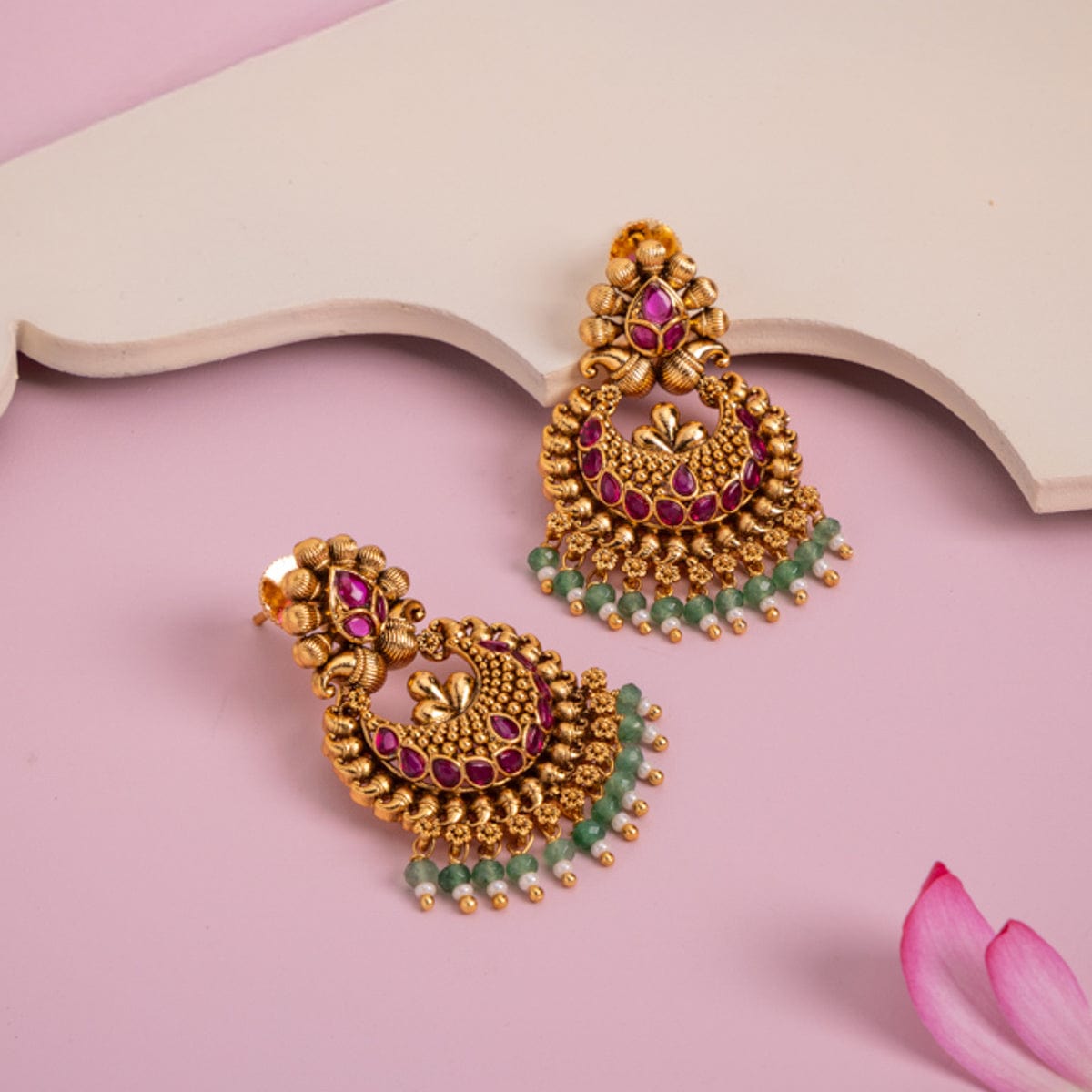 Antique Earring Antique Earring 185448