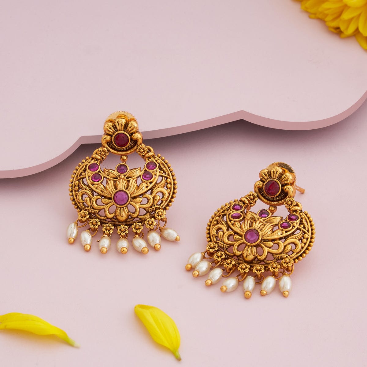 Antique Earring Antique Earring 186026