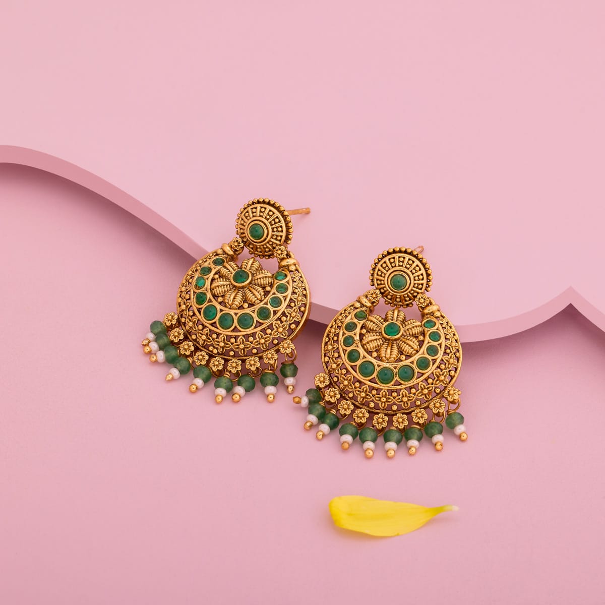 Antique Earring Antique Earring 196657