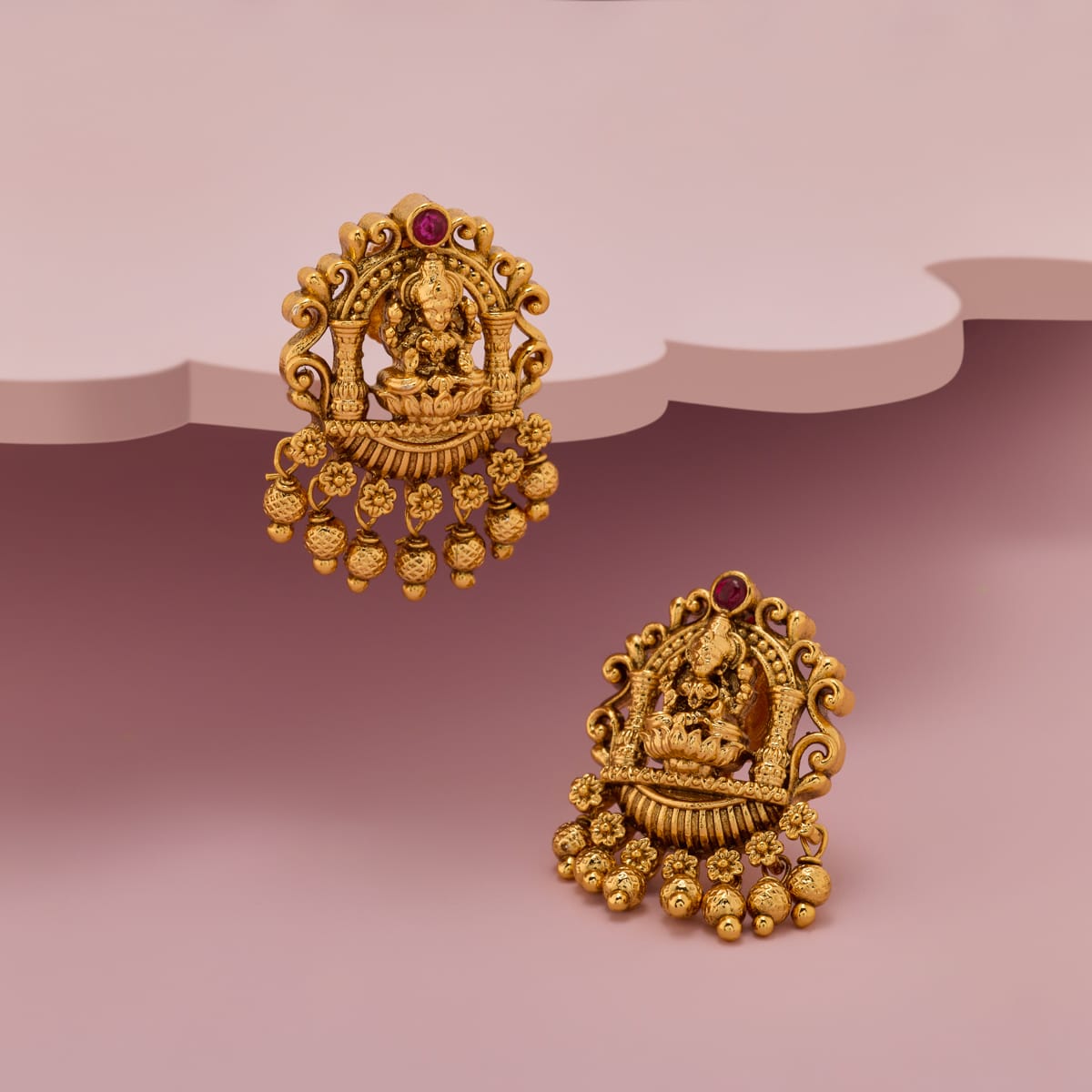 Antique Earring Antique Earring 199376