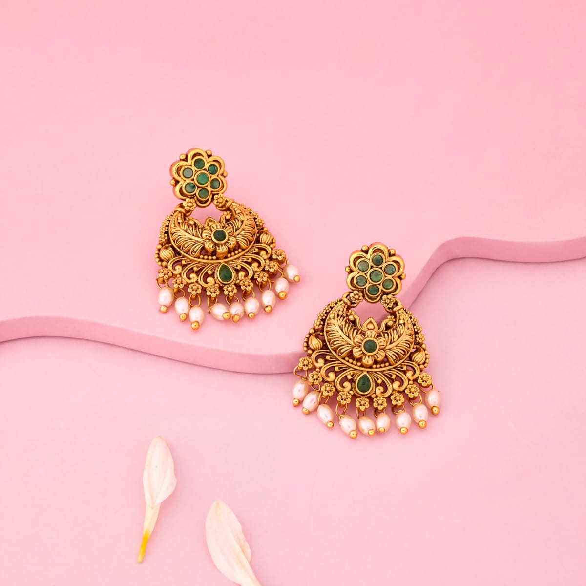 Antique Earring Antique Earring 199383