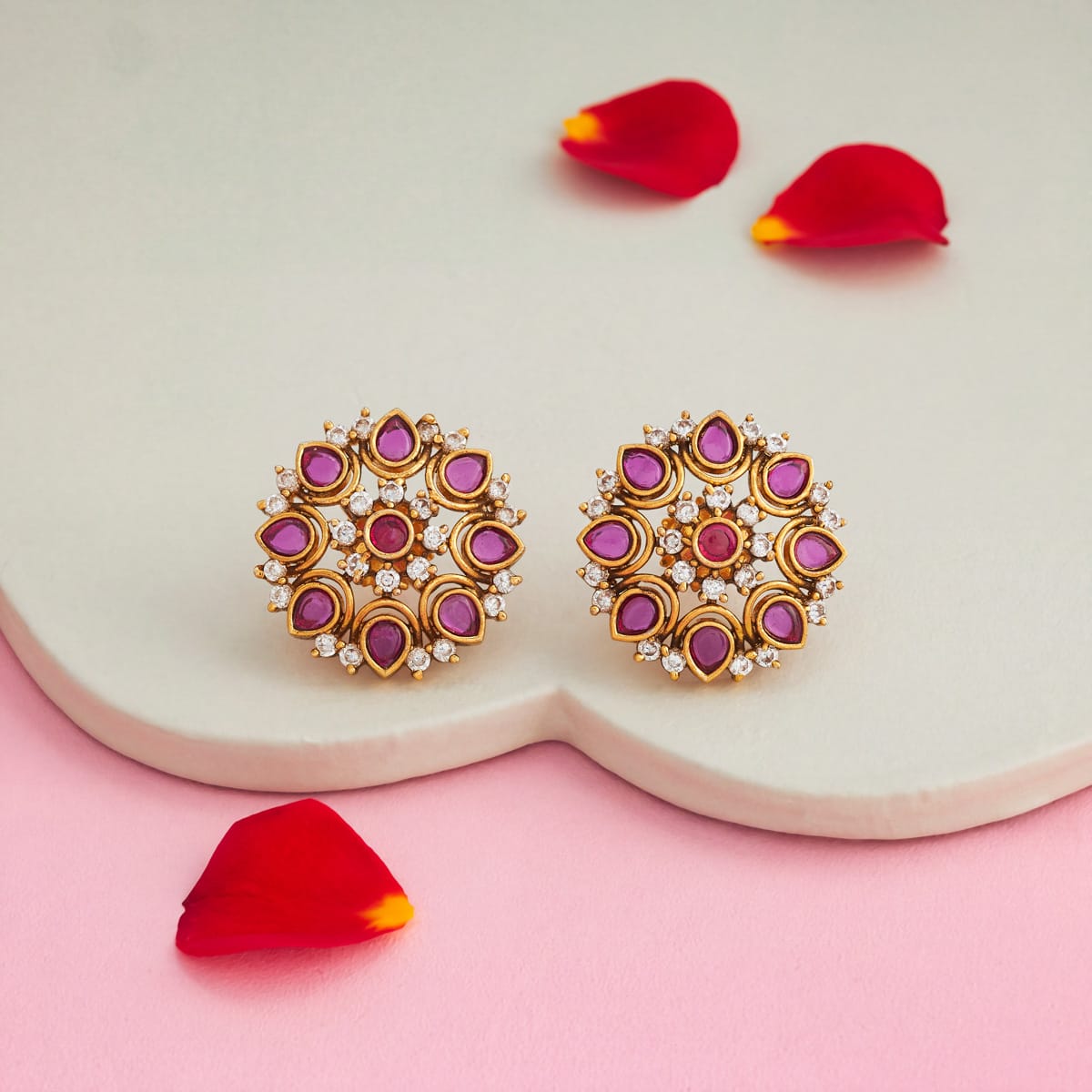 Antique Earring Antique Earring 201375