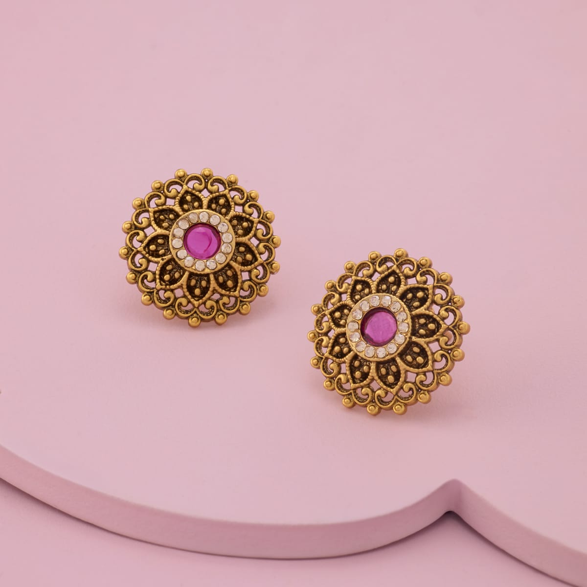 Antique Earring Antique Earring 203665