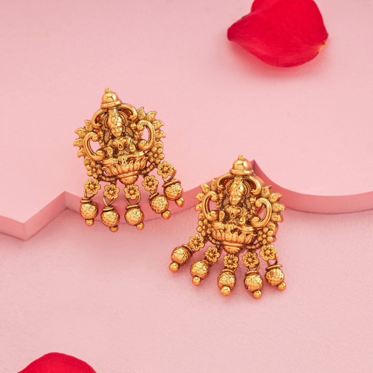 Antique Earring Antique Earring 196649