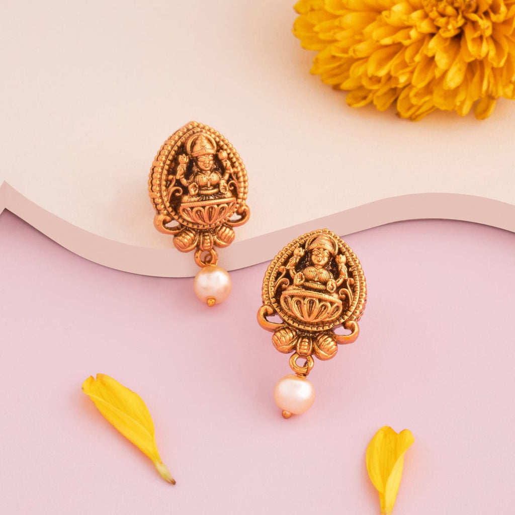 Antique Earring Antique Earring 190955