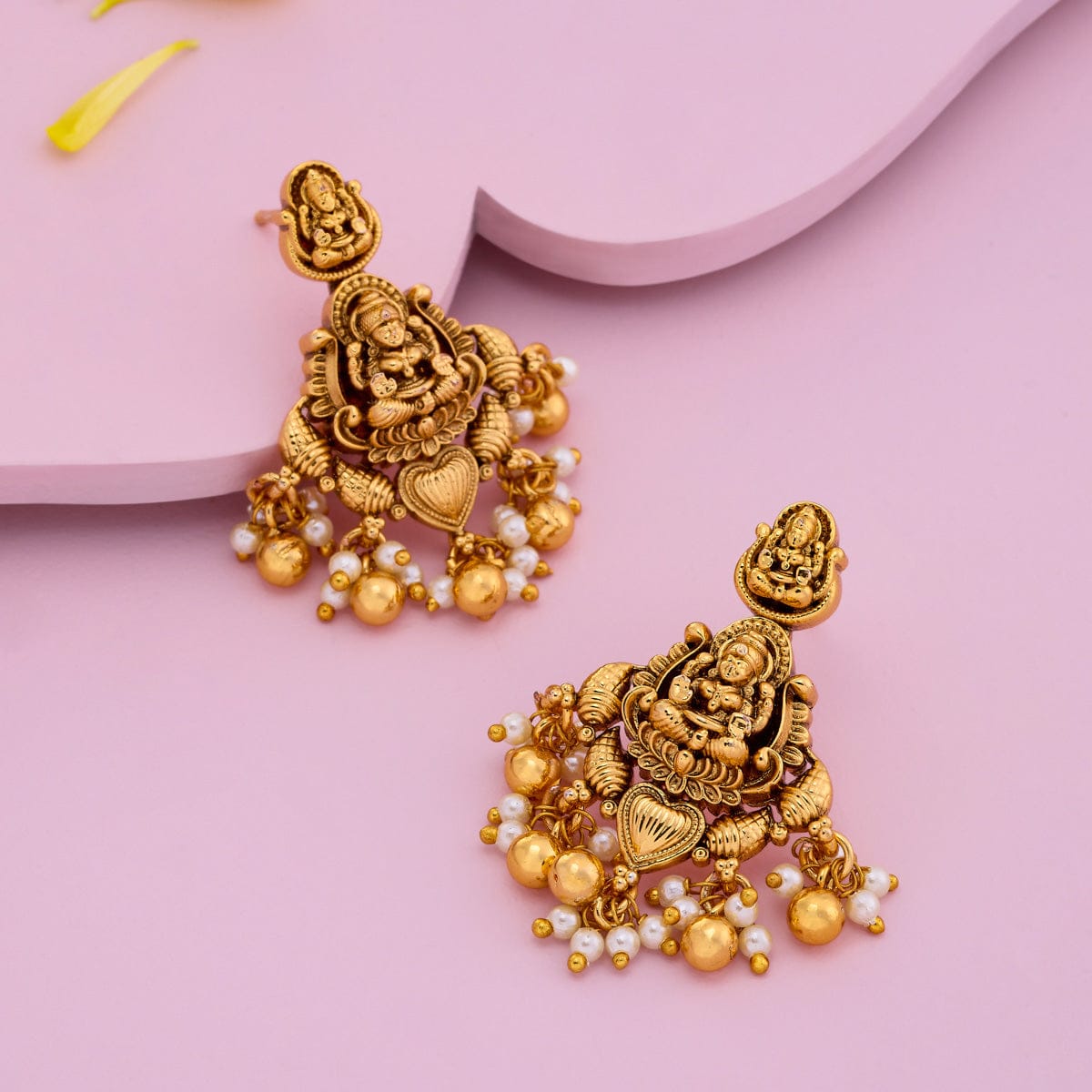 Antique Earring Antique Earring 193753