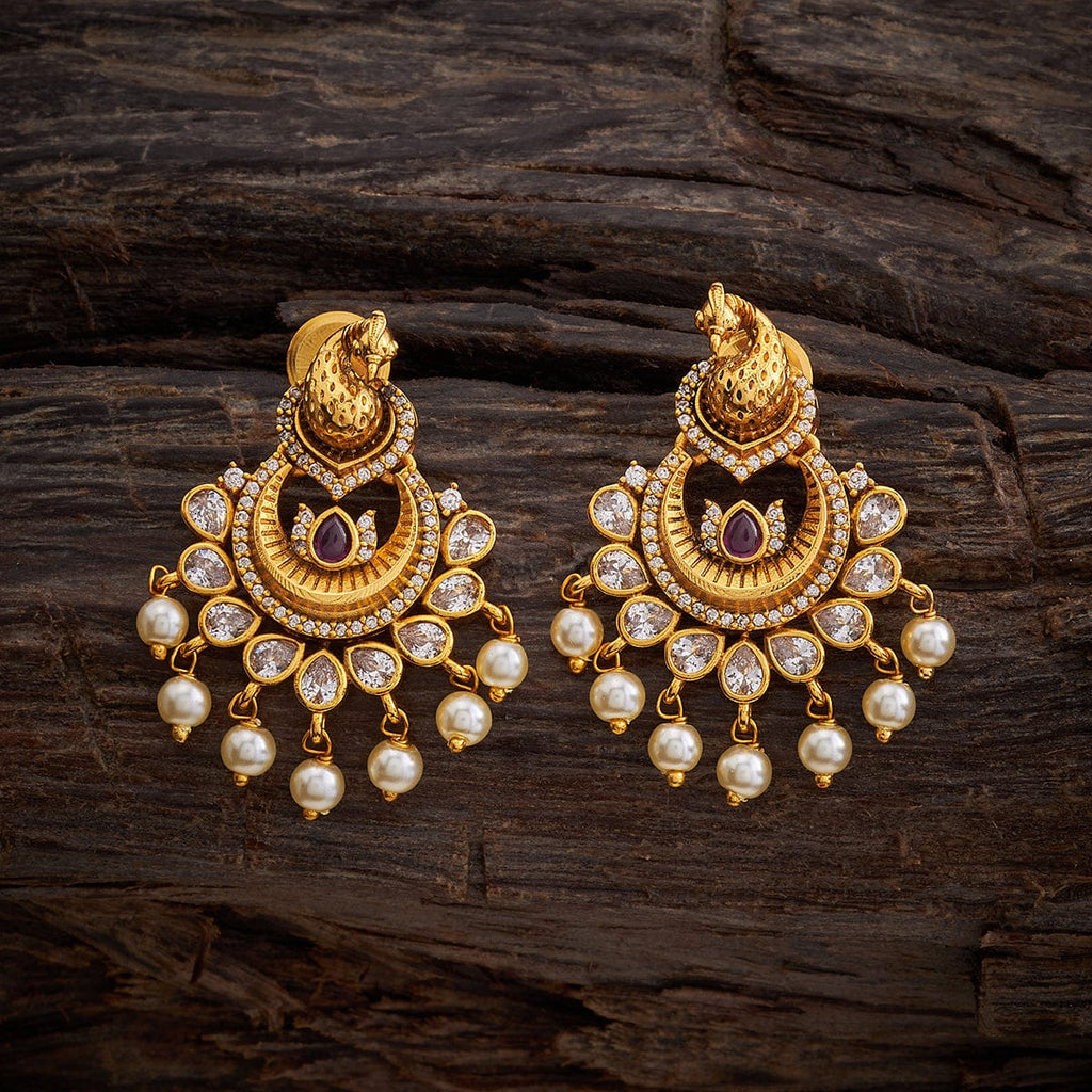 Umberto Pendant | Antique gold jewelry indian, Gold necklace indian bridal  jewelry, Gold pendant jewelry