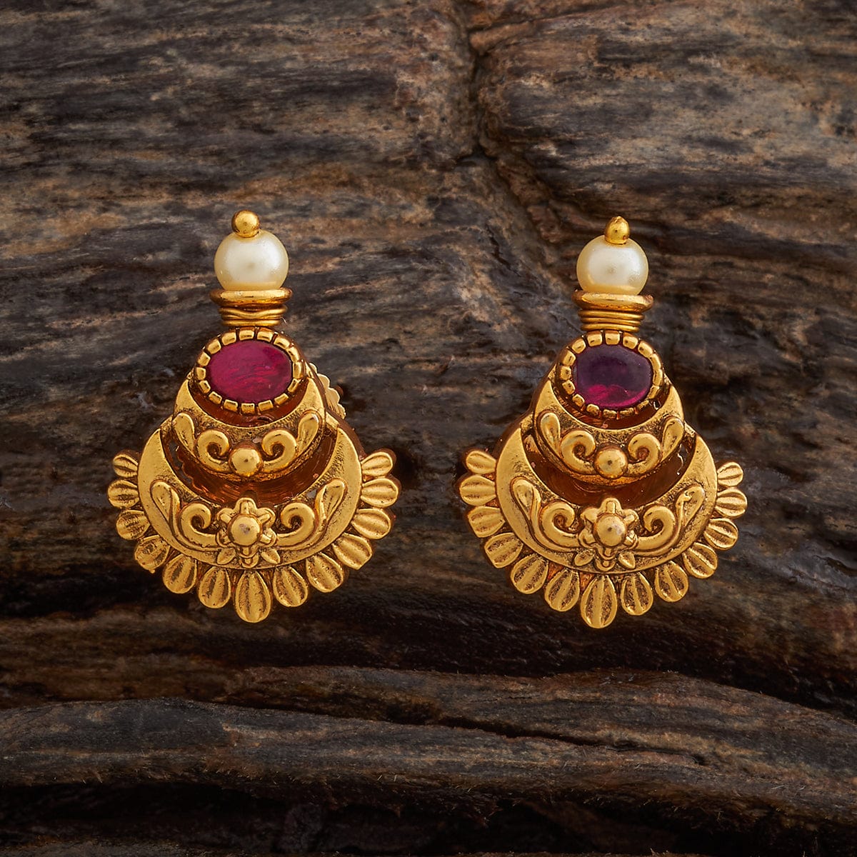 Antique Earring Antique Earring 182760