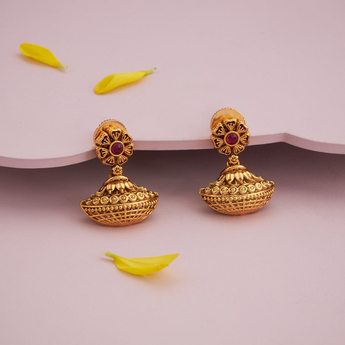 Antique Earring Antique Earring 187156