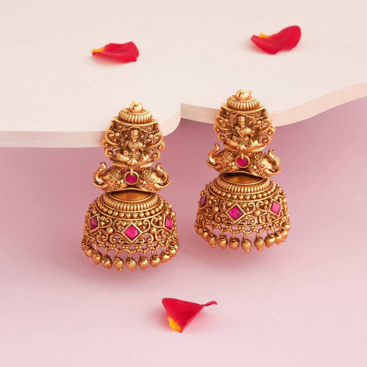 Antique Earring Antique Earring 190475