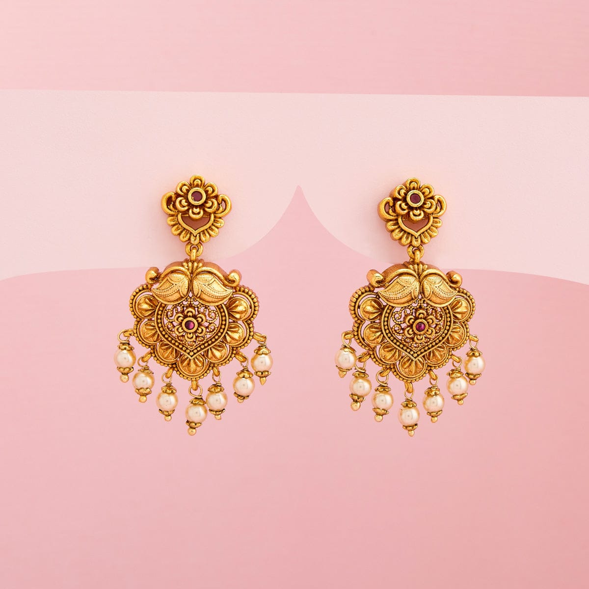 Antique Earring Antique Earring 197354