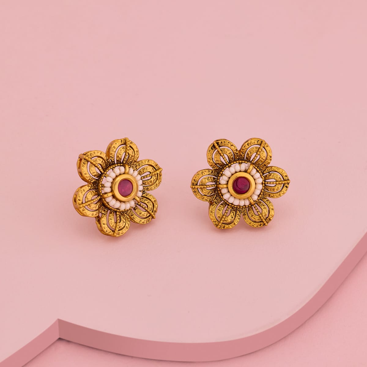 Antique Earring Antique Earring 197361