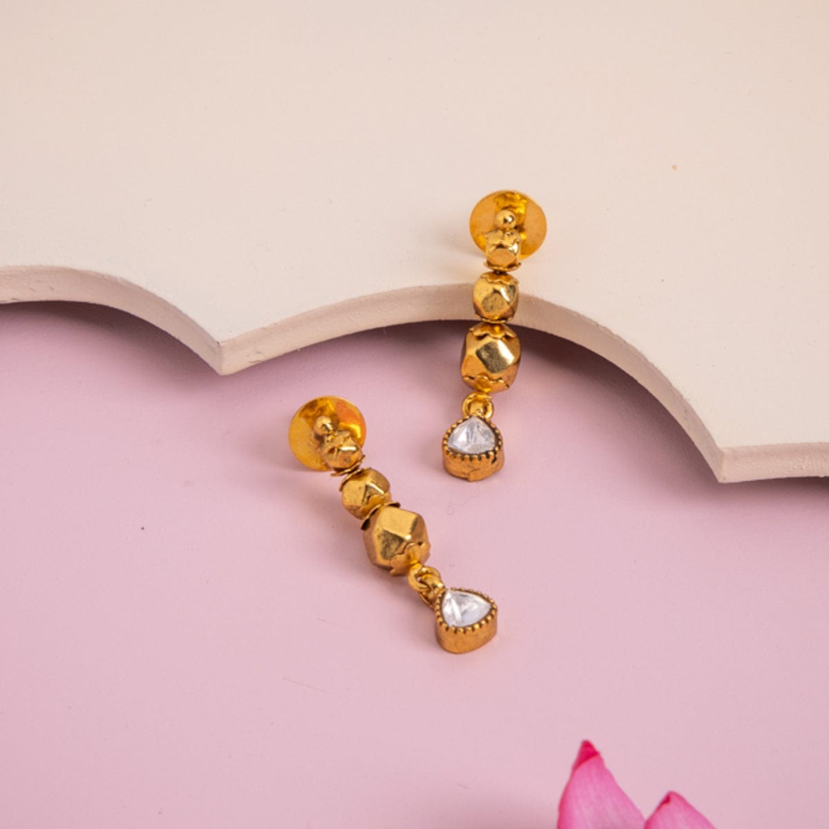 Antique Earring Antique Earring 182611