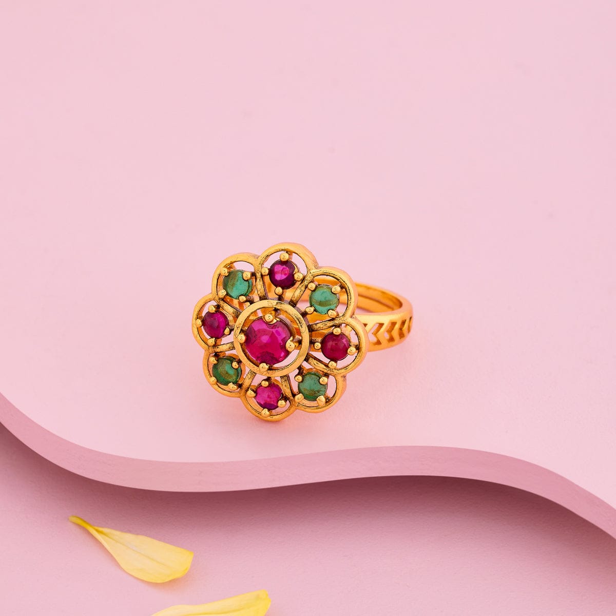 Antique Finger Ring Antique Finger Ring 153776