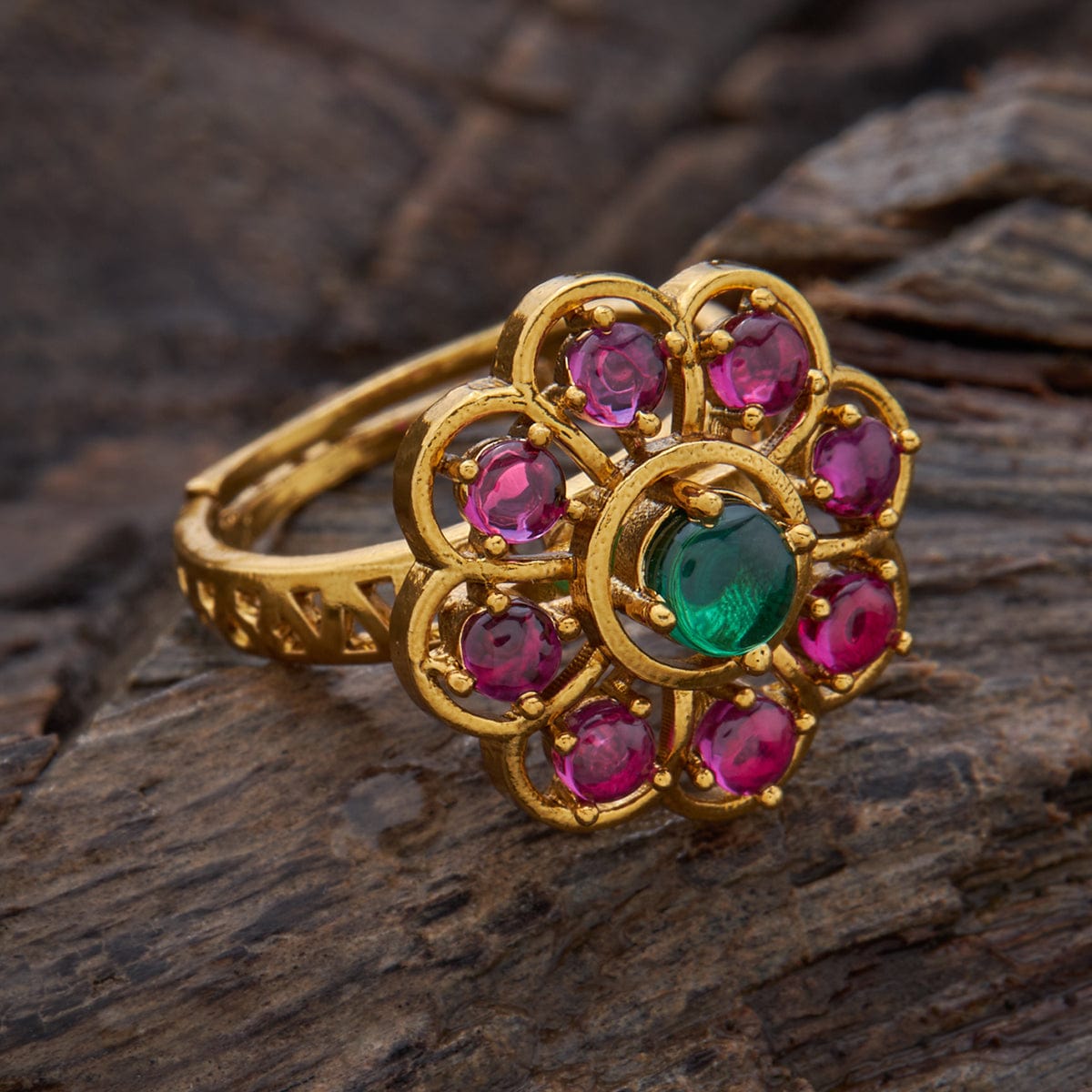 gold women antique ring|antique ring|women antique ring|antique  jewellery|gold antique ring|online anique jewellery|online antiq