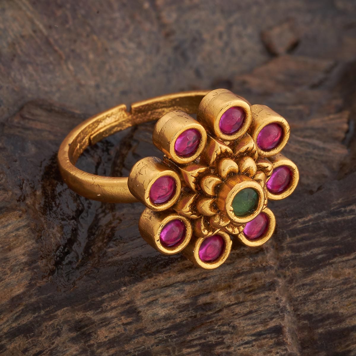 Antique Finger Ring Antique Finger Ring 180044