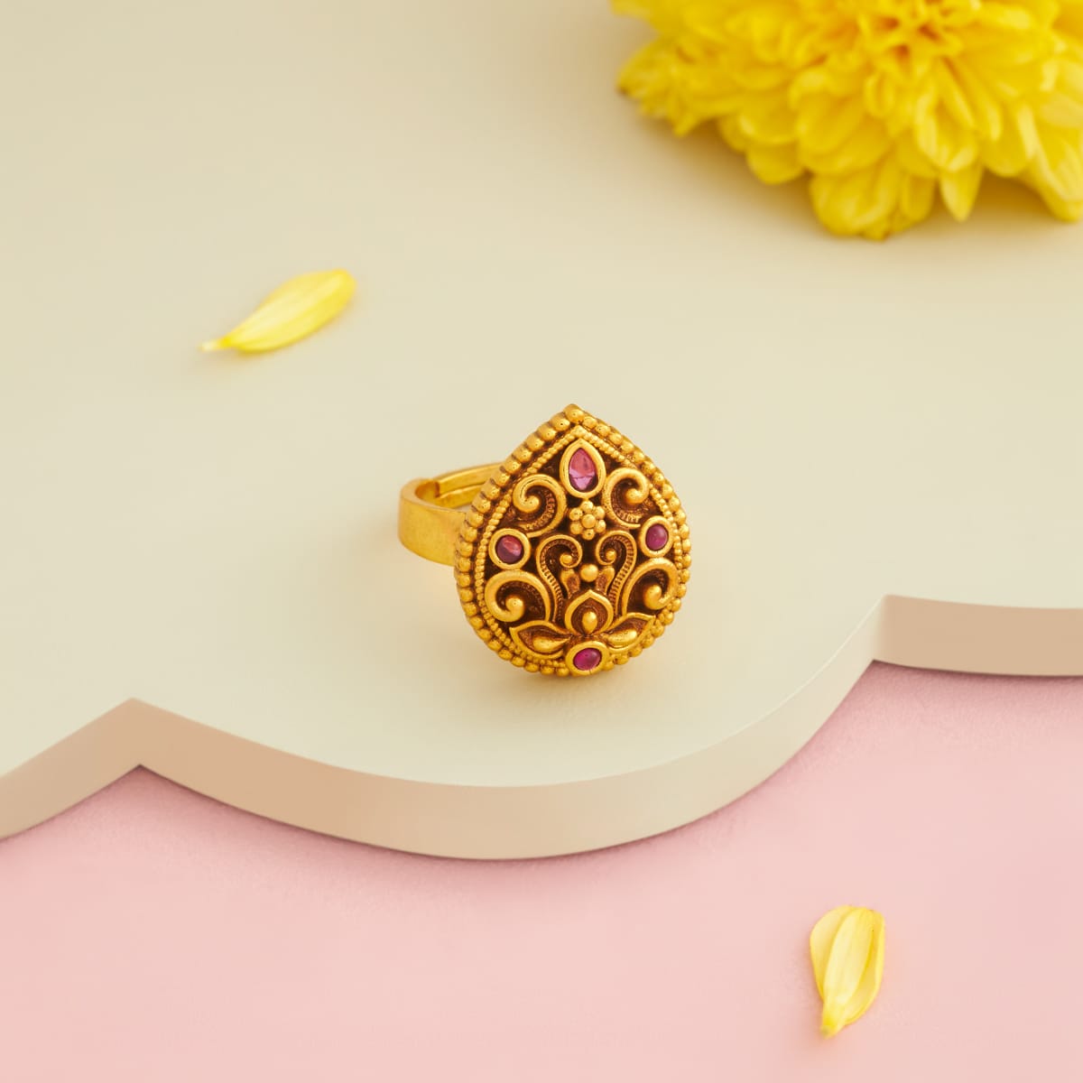 Antique Finger Ring Antique Finger Ring 202187