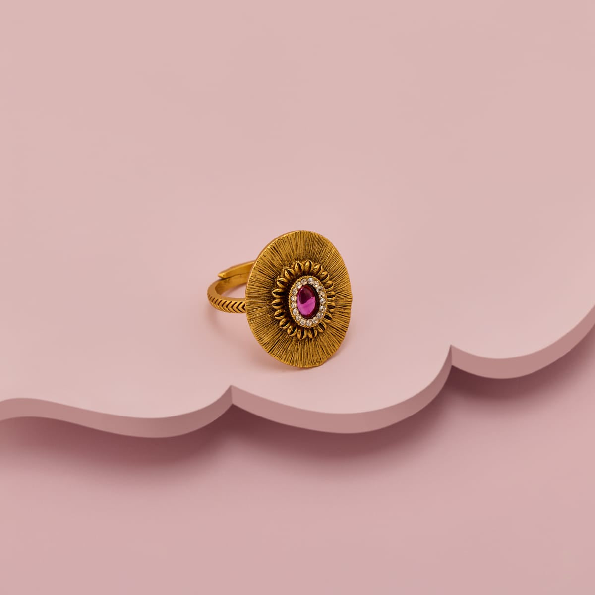 Antique Finger Ring Antique Finger Ring 205074