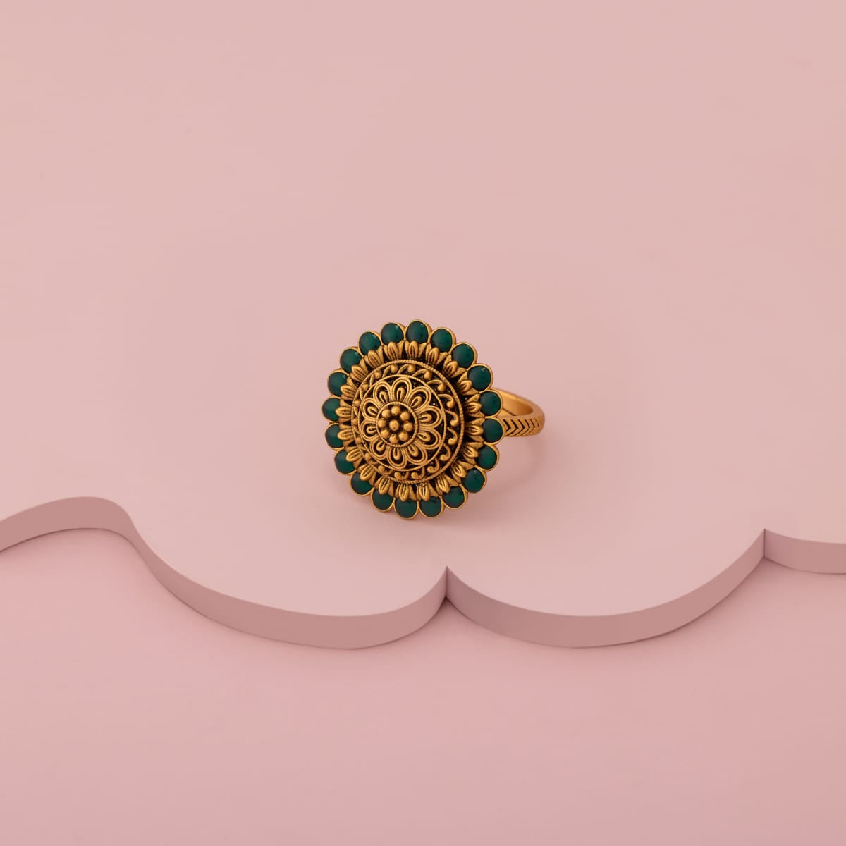 Antique Finger Ring Antique Finger Ring 205076