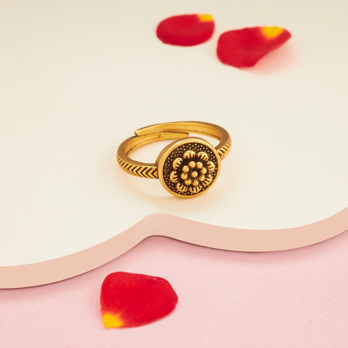 Antique Finger Ring Antique Finger Ring 202252