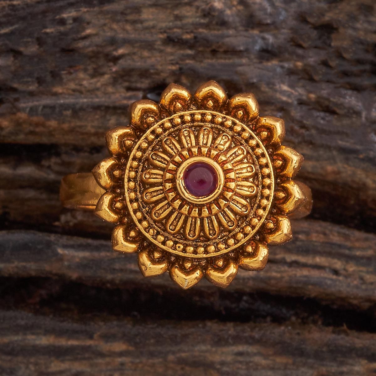 Antique Finger Ring Antique Finger Ring 180039