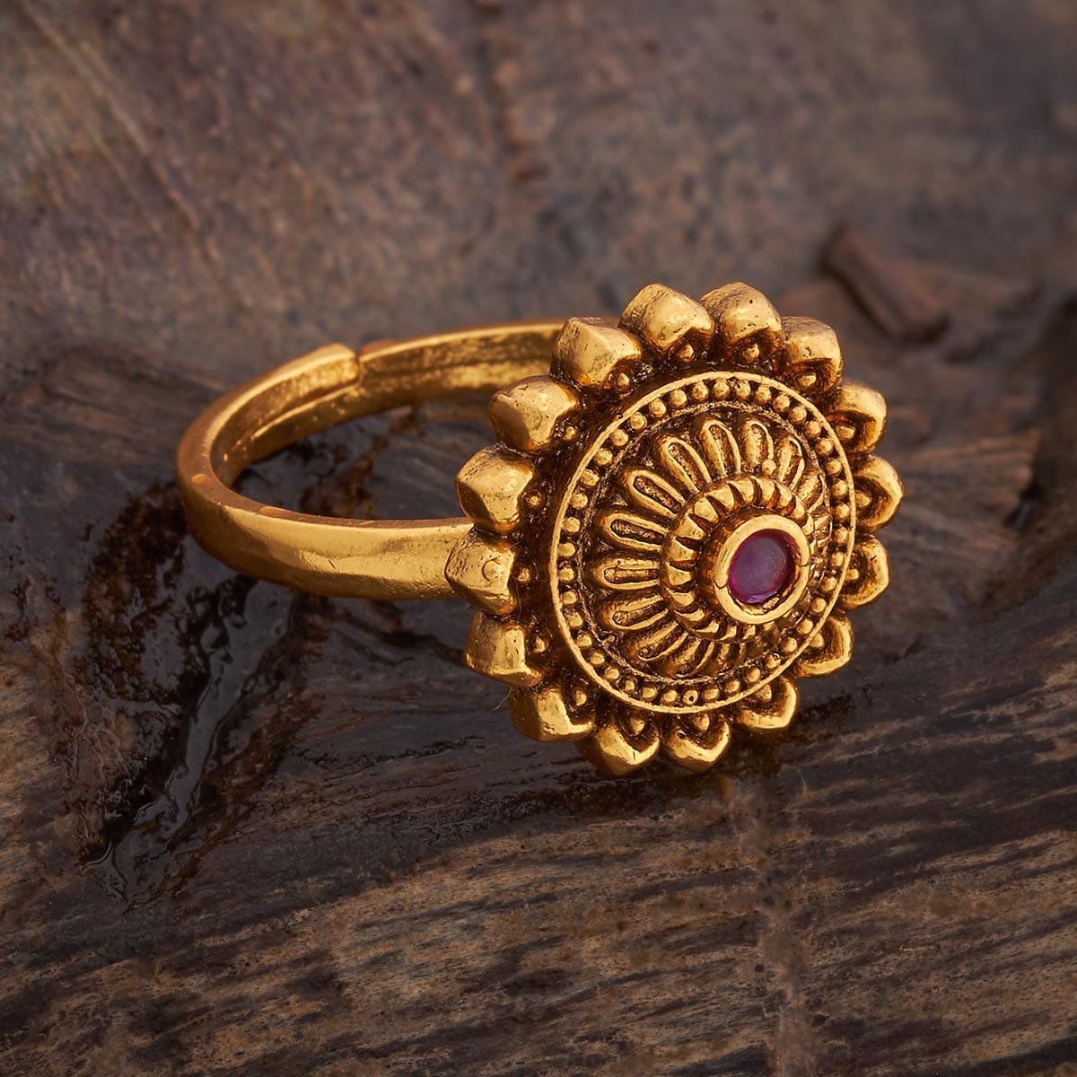 Antique Finger Ring Antique Finger Ring 180039