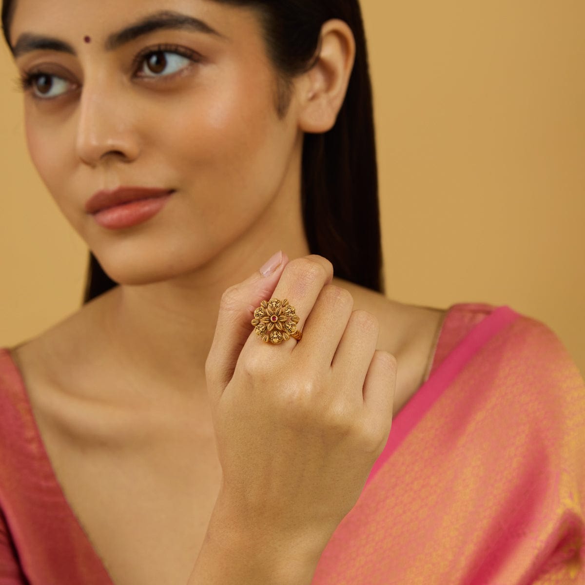 Antique Finger Ring Antique Finger Ring 180043