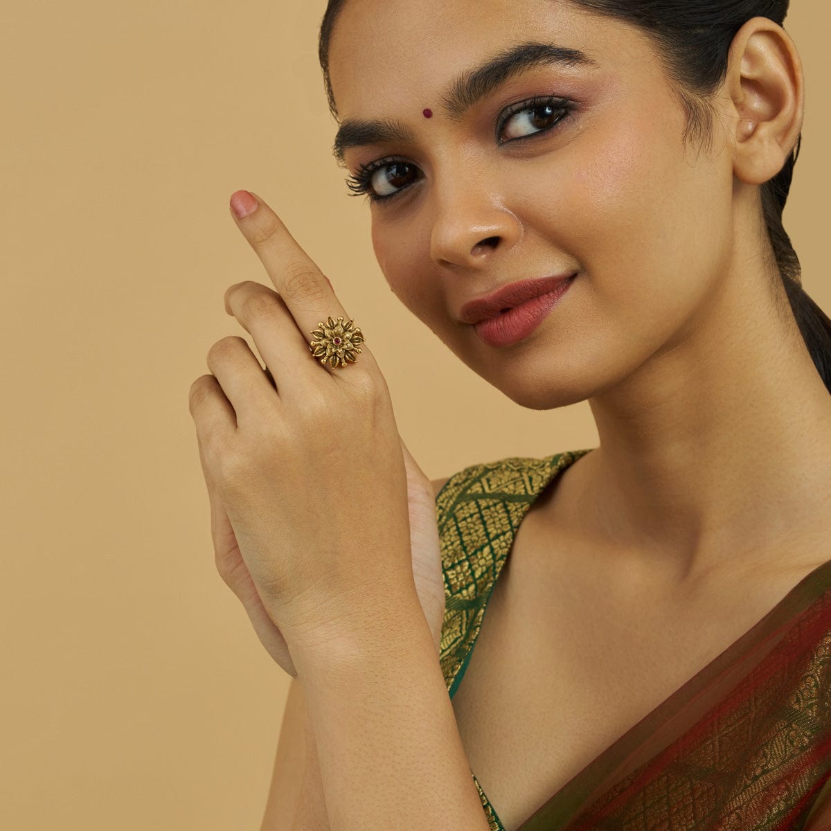 Antique Finger Ring Antique Finger Ring 180544