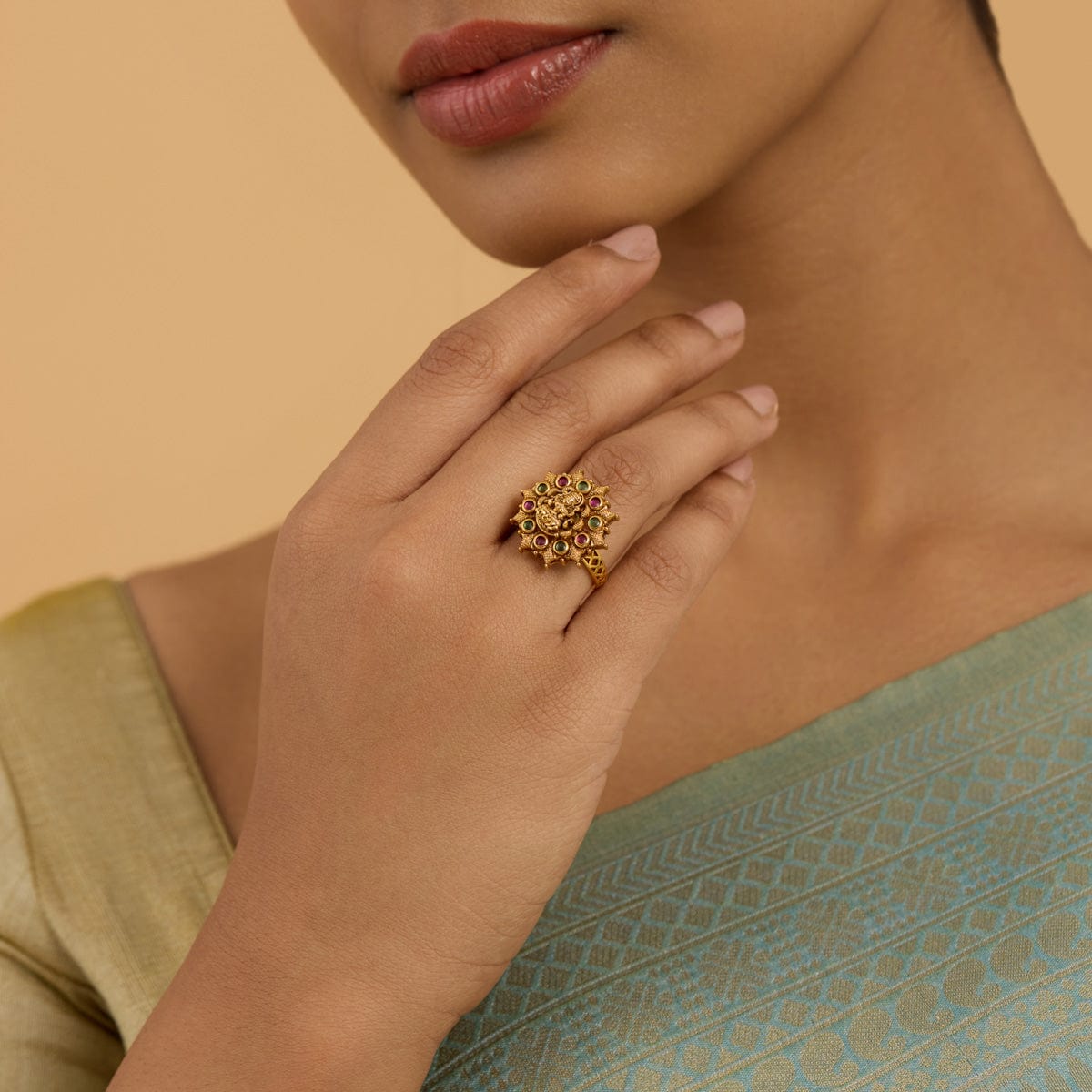 Antique Finger Ring Antique Finger Ring 180040