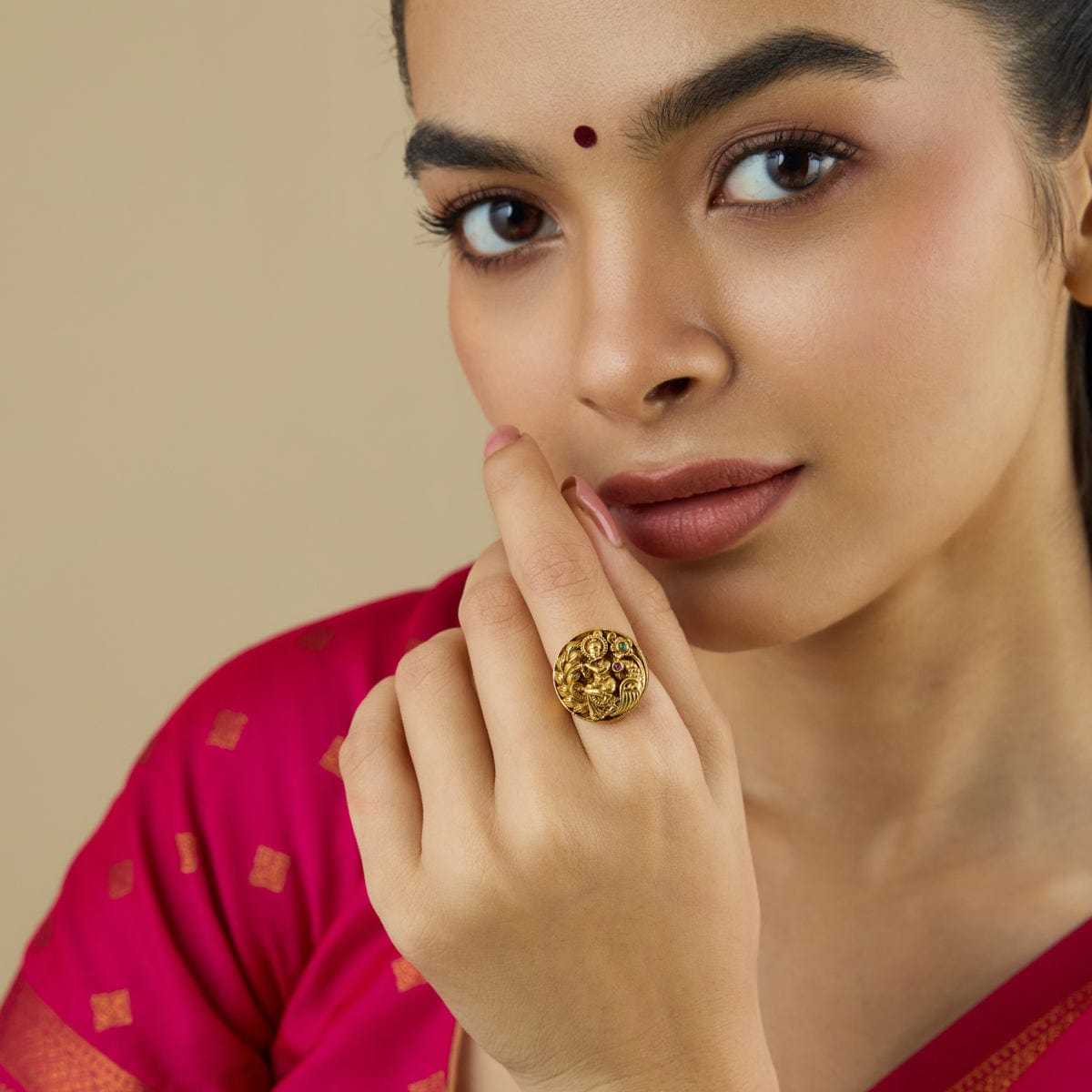 Antique Finger Ring 182540