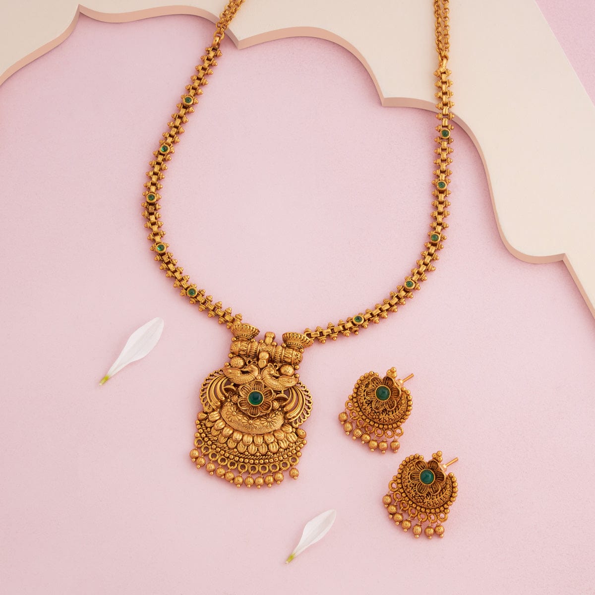 Antique Necklace Antique Necklace 150328