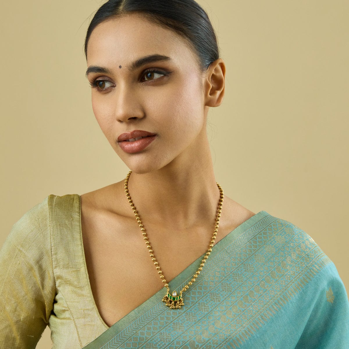 Antique Necklace Antique Necklace 181113