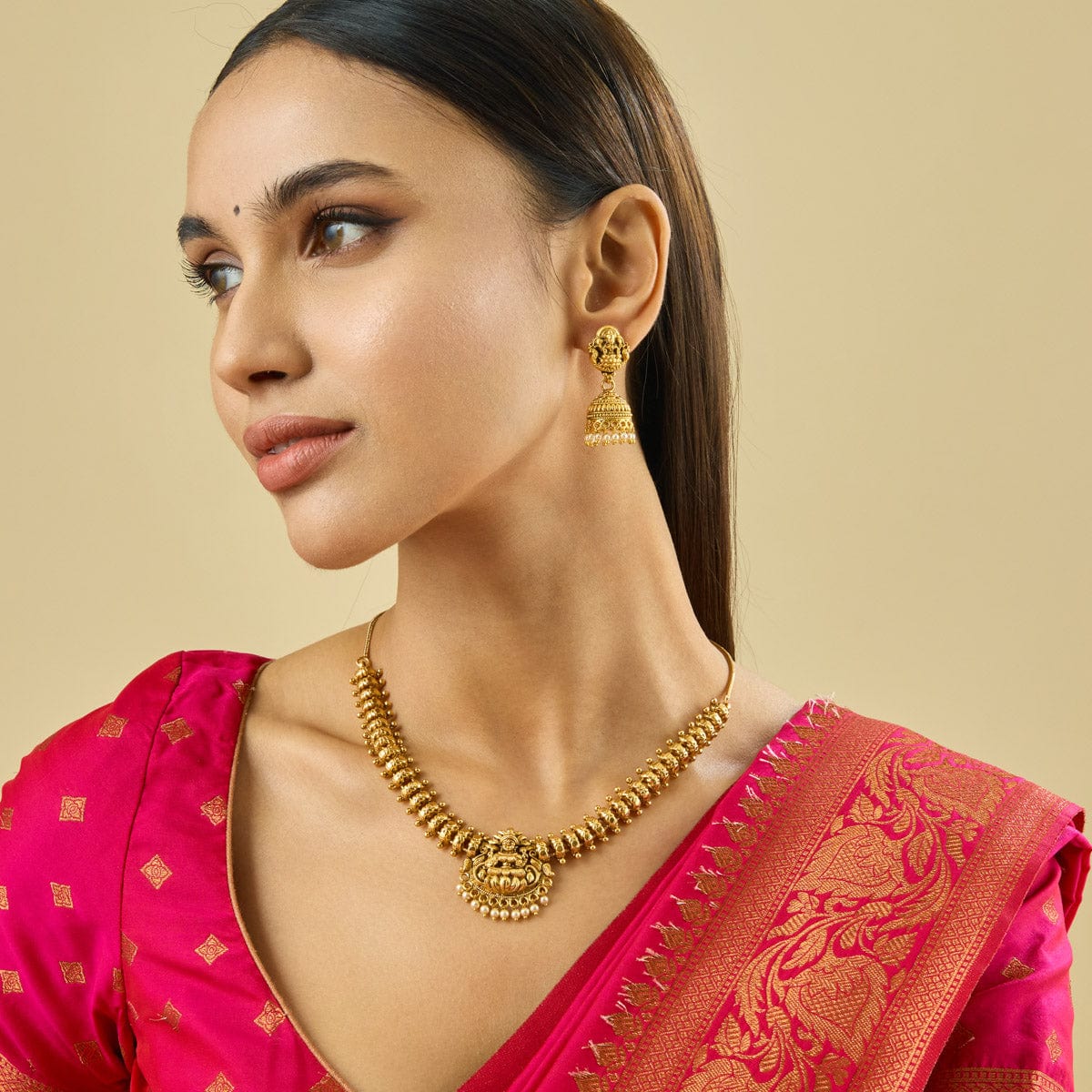 Antique Necklace Antique Necklace 184568