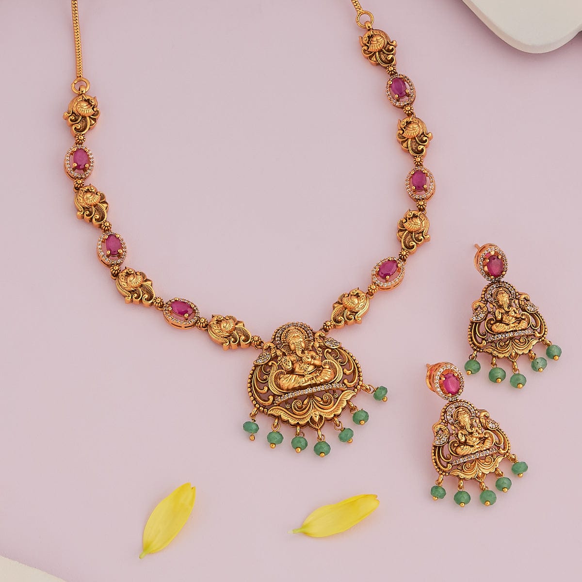 Antique Necklace Antique Necklace 184570