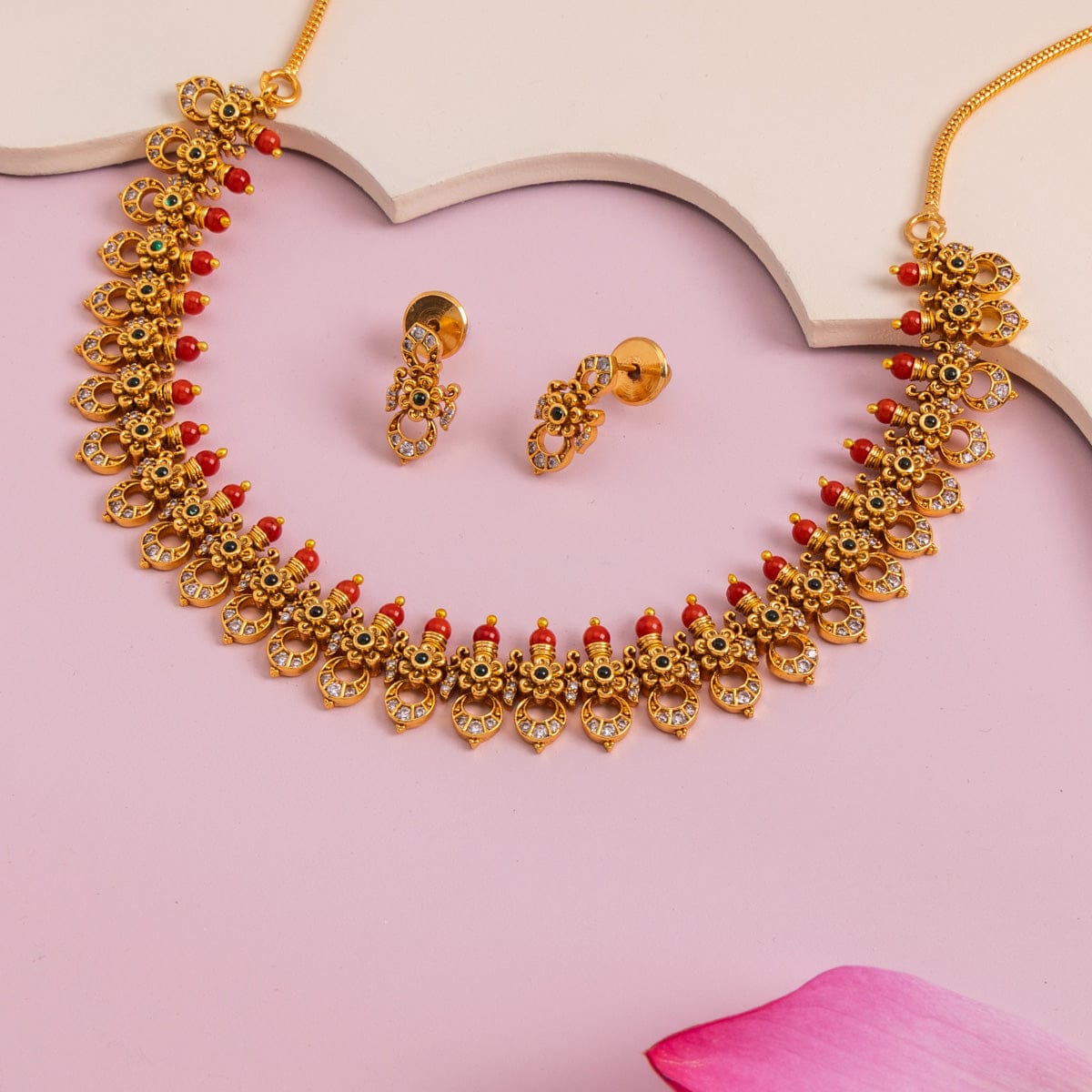 Antique Necklace Antique Necklace 184597