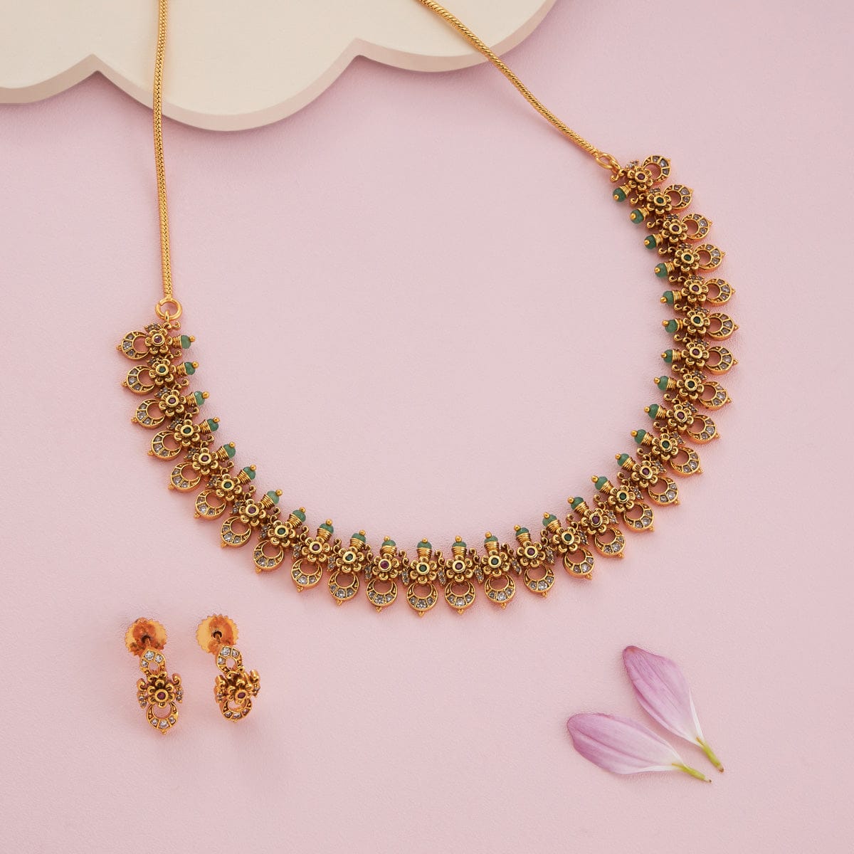 Antique Necklace Antique Necklace 184597