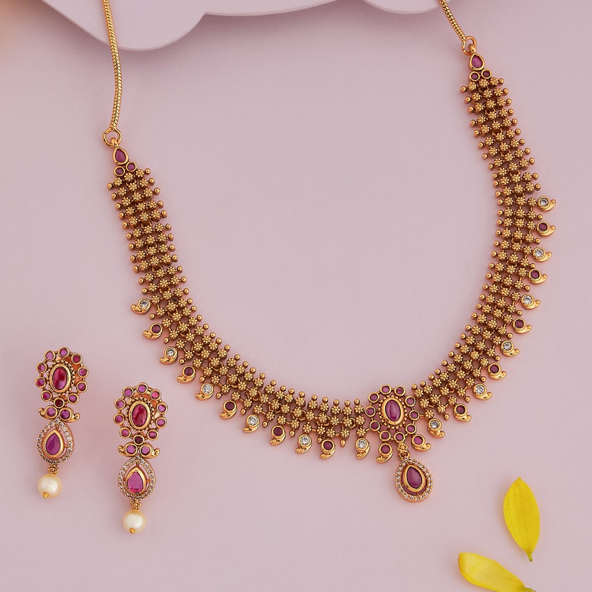 Antique Necklace Antique Necklace 186398